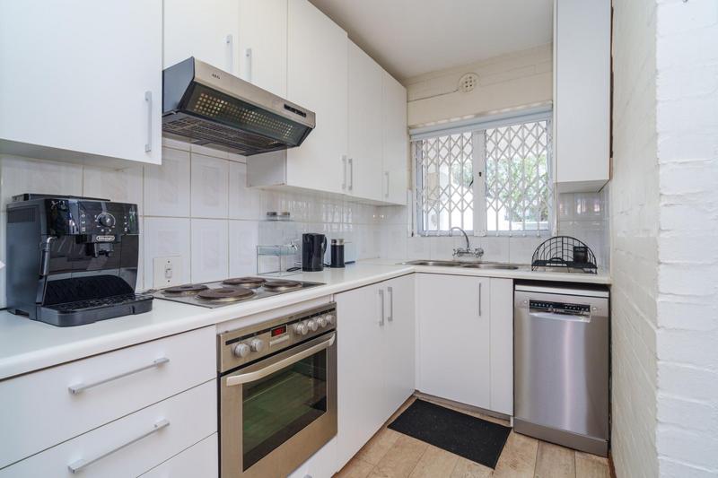 3 Bedroom Property for Sale in Harfield Village Western Cape